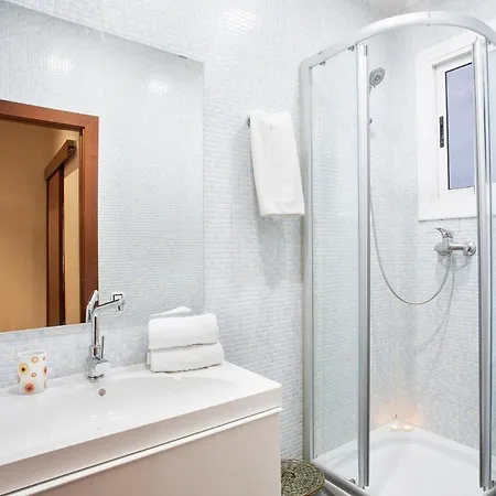 Lägenhet In Near Seabeach *