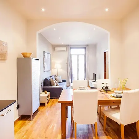 Lägenhet In Near Seabeach Barcelona